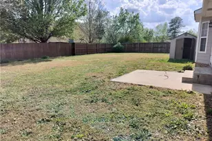 103 Kingsberry Ct, Raeford, NC 28376 - Photo 3