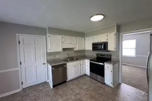 5901 Watercrest Ct, Fayetteville, NC 28304 - Photo 9