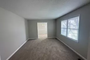 5901 Watercrest Ct, Fayetteville, NC 28304 - Photo 3