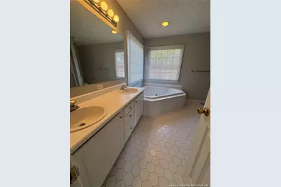 5818 Cherrystone Drive, Fayetteville, NC 28311 - Photo 11
