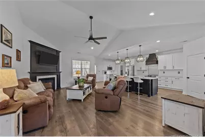 30220 W Lake Drive, Wagram, NC 28396 - Photo 11