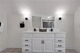 210 W 21st Street N, Lumberton, NC 28358 - Photo 31