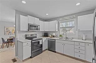 355 Woodgreen Dr, Aberdeen, NC 28315 - Photo 17