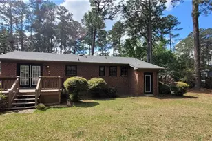 209 E 22nd St, Lumberton, NC 28358 - Photo 7