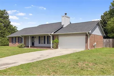 376 Woodberry Circle, Raeford, NC 28376 - Photo 3