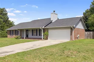 376 Woodberry Cir, Raeford, NC 28376 - Photo 3