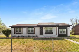 501 Mann St, Fayetteville, NC 28301 - Photo 1