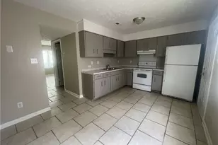 4971-A Galveston Dr, Fayetteville, NC 28303 - Photo 5