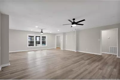 305 E Third Street, Parkton, NC 28371 - Photo 7