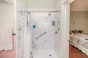 311 W Cross St, Sanford, NC 27330 - Photo 21