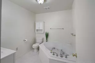 220 Vivian Dr, Fayetteville, NC 28311 - Photo 19