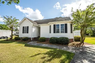 3613 Woodcliff Dr, Lumberton, NC 28358 - Photo 37