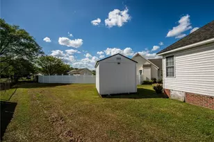 3613 Woodcliff Dr, Lumberton, NC 28358 - Photo 43