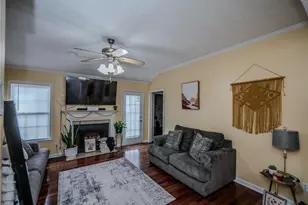 3613 Woodcliff Dr, Lumberton, NC 28358 - Photo 9