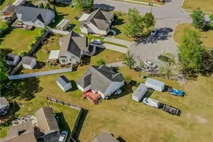 3613 Woodcliff Dr, Lumberton, NC 28358 - Photo 33