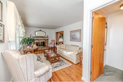 820 Primrose Lane, Sanford, NC 27330 - Photo 5