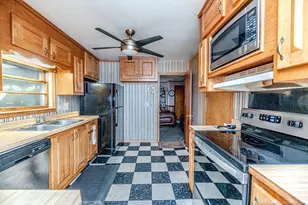 820 Primrose Ln, Sanford, NC 27330 - Photo 13