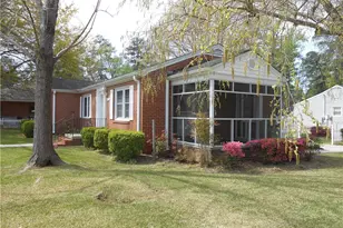 2705 N Rowland Ave, Lumberton, NC 28358 - Photo 3