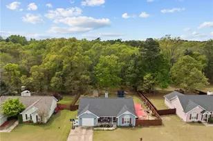 122 Raymond St, Raeford, NC 28376 - Photo 33