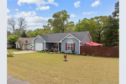 122 Raymond Street, Raeford, NC 28376 - Photo 3