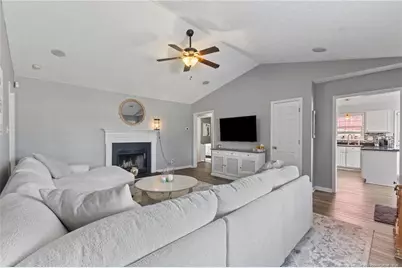 122 Raymond Street, Raeford, NC 28376 - Photo 7