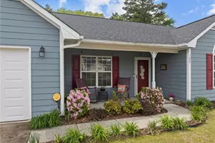 122 Raymond St, Raeford, NC 28376 - Photo 5