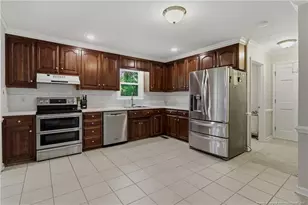2954 Delaware Dr, Fayetteville, NC 28304 - Photo 19