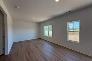 501 Bartley St, Vass, NC 28394 - Photo 5