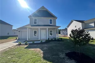 512 Bartley St, Vass, NC 28394 - Photo 1