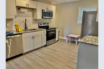 3610 Yorktown Road, Hope Mills, NC 28348 - Photo 9