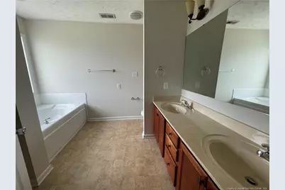 8240 Frenchorn Lane, Fayetteville, NC 28314 - Photo 23