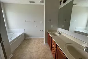 8240 Frenchorn Ln, Fayetteville, NC 28314 - Photo 23