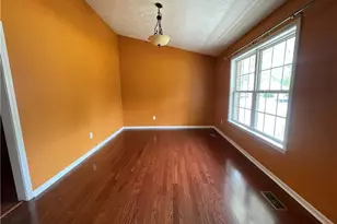 8240 Frenchorn Ln, Fayetteville, NC 28314 - Photo 5