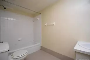 629 Gables Ct, Fayetteville, NC 28301 - Photo 17