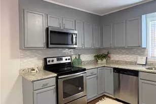 1904 Westhill Dr, Fayetteville, NC 28304 - Photo 9