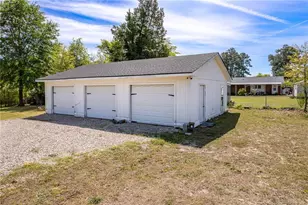 3402 7 Mountain Dr, Fayetteville, NC 28306 - Photo 45