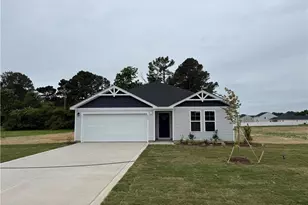 124 Baxley Dr, Dunn, NC 28334 - Photo 1