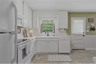 2929 Skycrest Drive, Fayetteville, NC 28304 - Photo 11