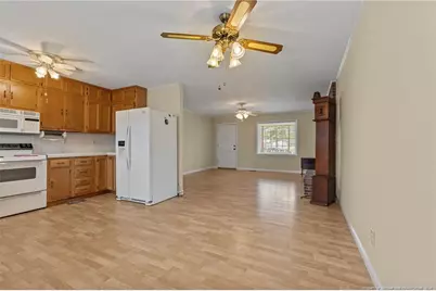 4709 Quaker Court, Hope Mills, NC 28348 - Photo 9