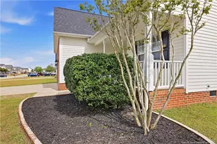 4461 Home Stakes Dr, Hope Mills, NC 28371 - Photo 5