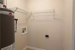 147 Brocton Dr, Fayetteville, NC 28303 - Photo 5