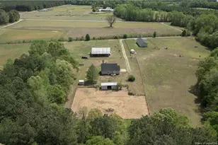 6758 Parkton Rd, Parkton, NC 28371 - Photo 3