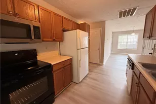 105 Yasmine Dr, Raeford, NC 28376 - Photo 5