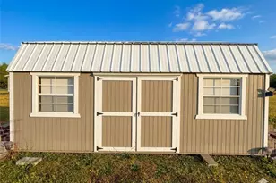 33 Chadbourn Dr, Lumberton, NC 28360 - Photo 15