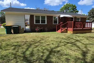 103 Robeson St, Lumberton, NC 28358 - Photo 3