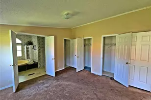 608 Old Whiteville Rd, Lumberton, NC 28358 - Photo 9