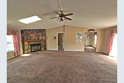 608 Old Whiteville Road, Lumberton, NC 28358 - Photo 5