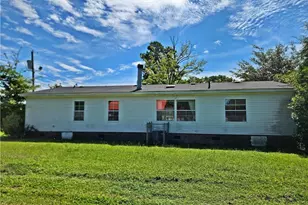 608 Old Whiteville Rd, Lumberton, NC 28358 - Photo 3