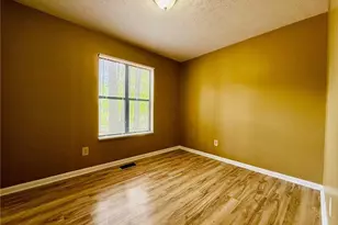 210 Tiverton St, Fayetteville, NC 28314 - Photo 13