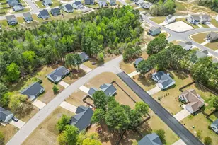 122 Jefferson Dr, Raeford, NC 28376 - Photo 3